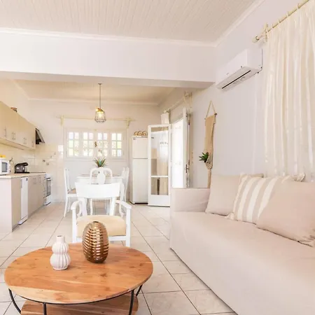 La Onta By Makrísz Jalósz